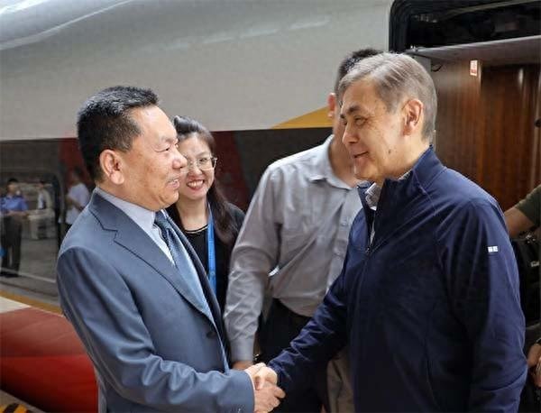 配资资深股票配资门户 外媒热议：美国主导的国际体系之外，上合组织为各国提供对话与合作的空间